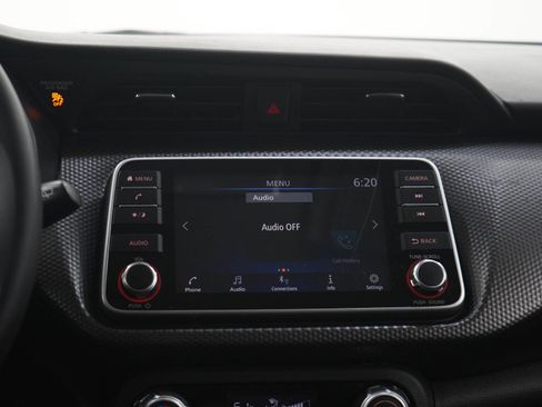 Used 2020 Nissan Kicks SV FWD image 16