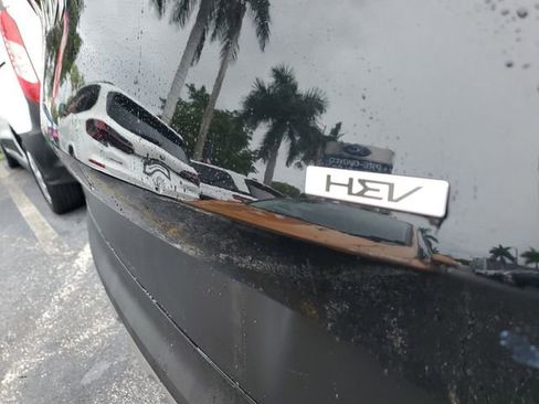 Used 2023 Kia Sportage LX image 28