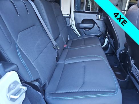 Used 2024 Jeep Wrangler Unlimited Rubicon 4xe w/ Convenience Group image 17