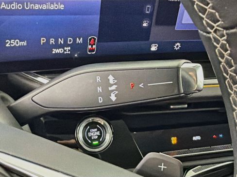 Used 2024 Buick Envision Preferred AWD/4WD image 25