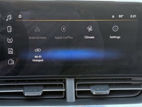 Certified 2025 Chevrolet Trax LT image 21