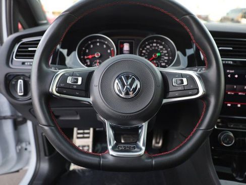 Used 2020 Volkswagen GTI SE FWD image 27