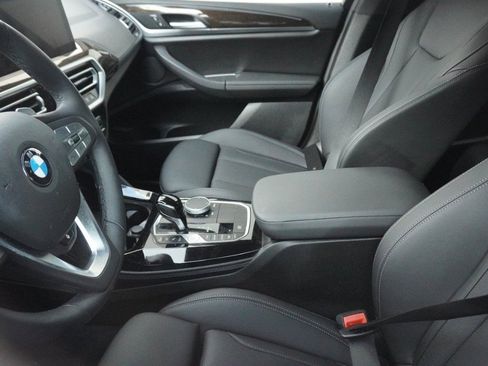 Used 2025 BMW X4 xDrive30i w/ Premium Package image 7