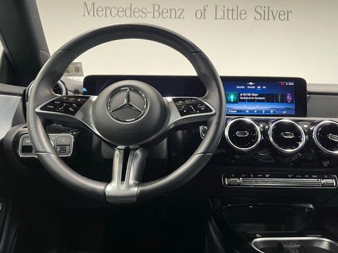 Used 2025 Mercedes-Benz CLA 250 4MATIC image 31
