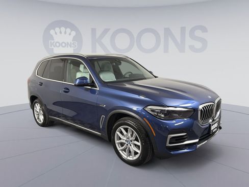 Used 2023 BMW X5 xDrive45e w/ Climate Comfort Package image 10