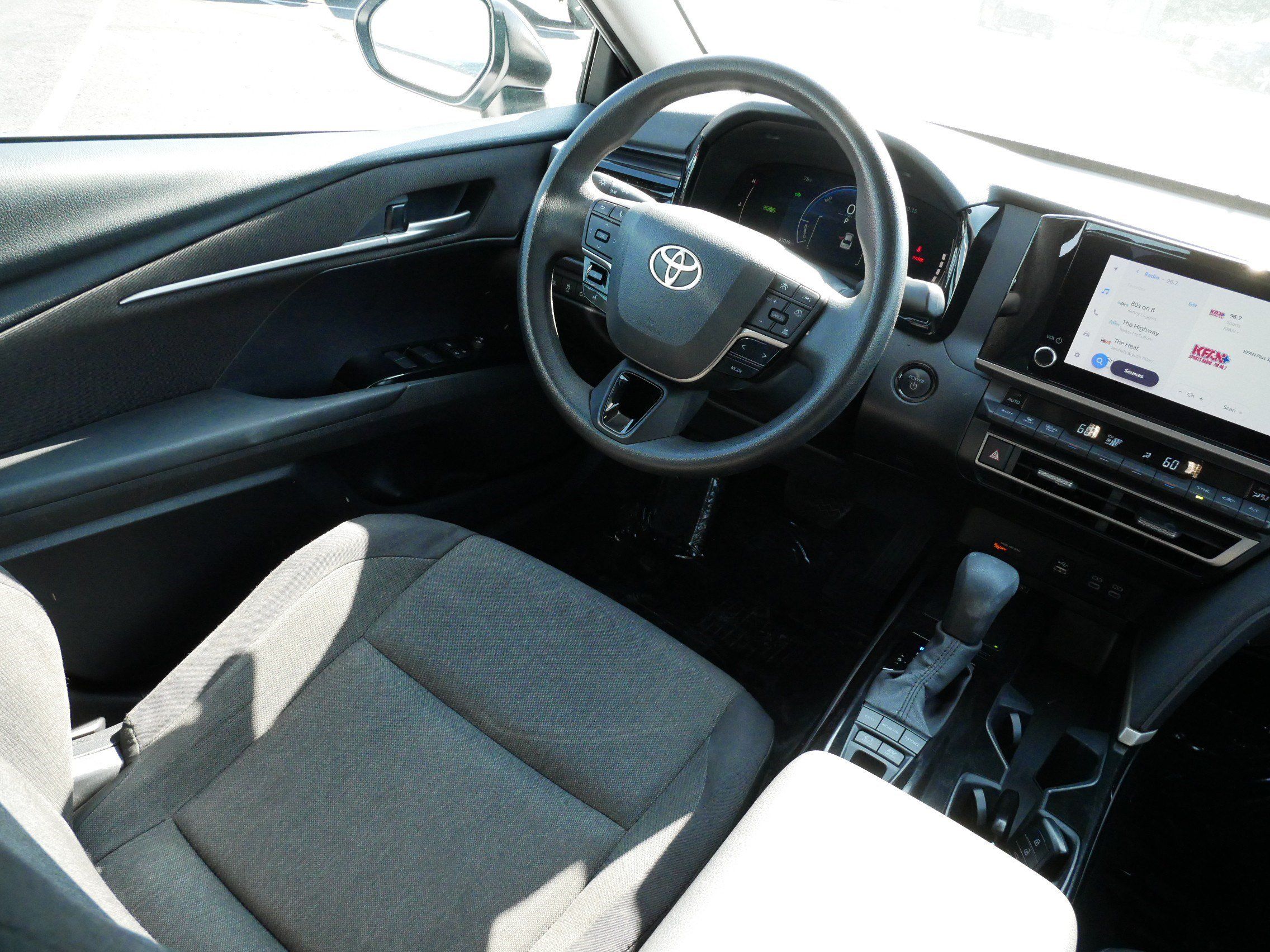 Certified 2025 Toyota Camry LE FWD image 9