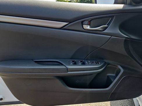 Used 2020 Honda Civic Sport image 13