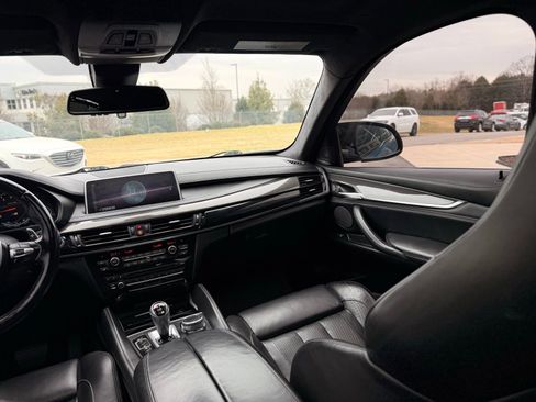 Used 2016 BMW X6 M image 35