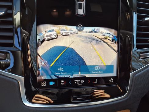 New 2025 Volvo XC90 B6 Plus w/ Protection Package Premier image 21