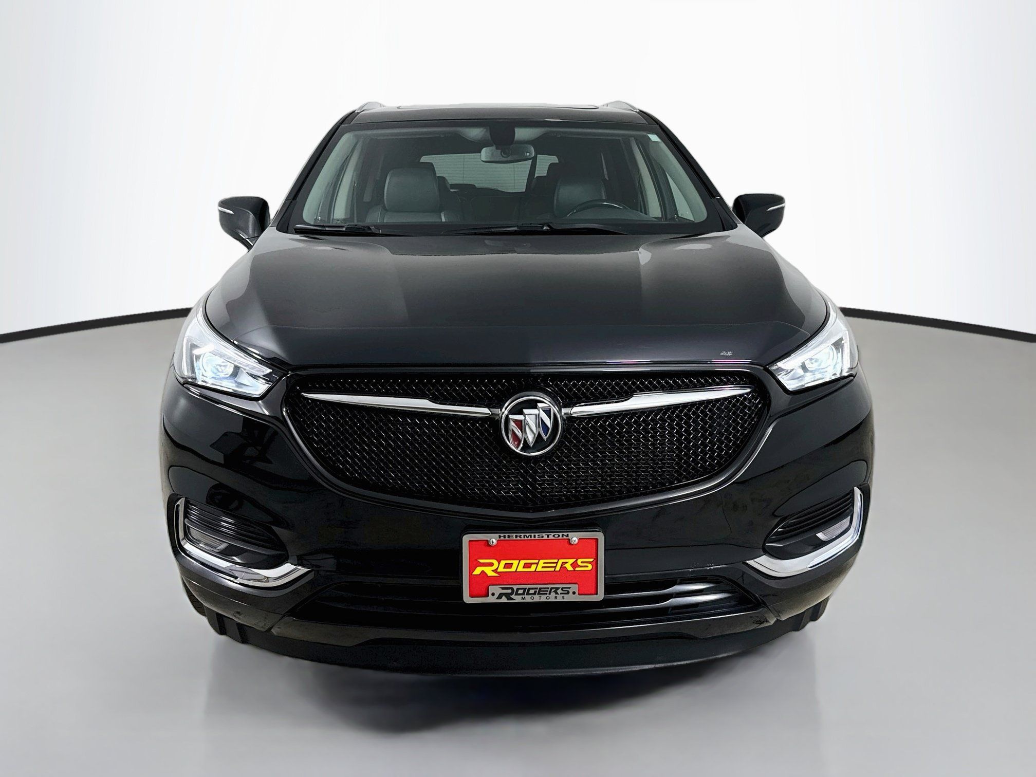 Used 2020 Buick Enclave Essence w/ Sun And Navigation Package FWD image 2