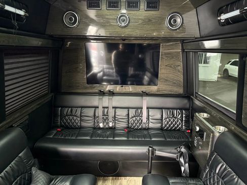 Used 2021 Mercedes-Benz Sprinter 3500 w/ Comfort Plus Package image 56