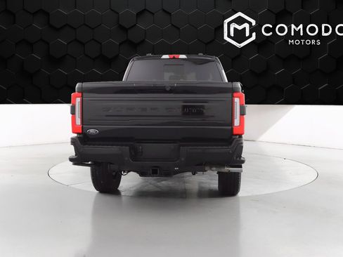 Used 2025 Ford F250 Platinum image 4