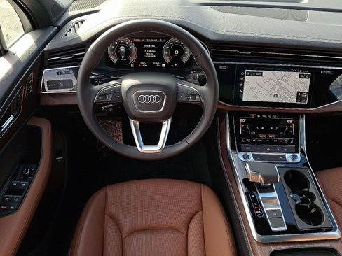 Used 2025 Audi Q7 3.0T Premium Plus image 11