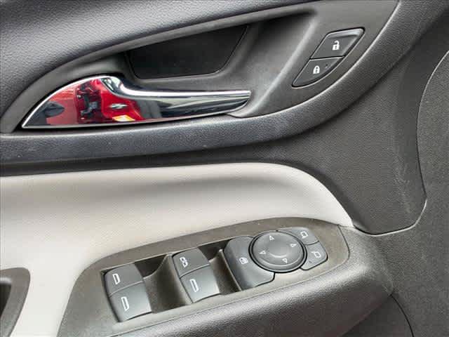 Used 2023 Chevrolet Equinox LT FWD image 17
