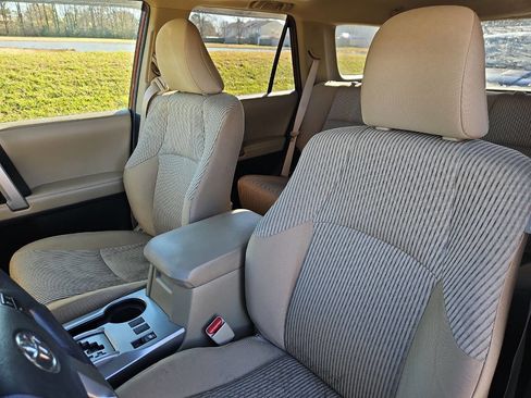 Used 2011 Toyota 4Runner SR5 image 11