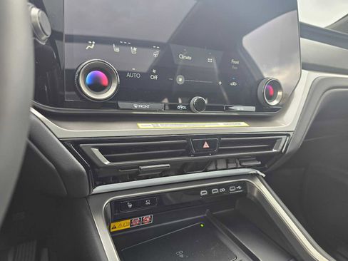 New 2026 Lexus TX 350 AWD image 33