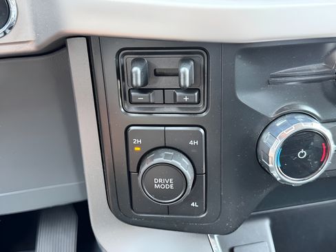 Used 2022 Ford F150 XLT w/ Equipment Group 302A High AWD/4WD image 28