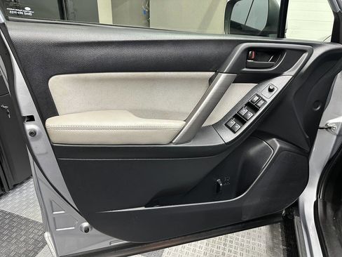 Used 2016 Subaru Forester 2.5i Premium w/ All-Weather Package image 15