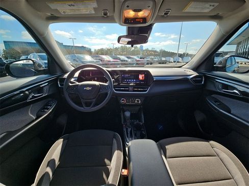 Used 2026 Chevrolet TrailBlazer LS w/ LS Convenience Package image 10