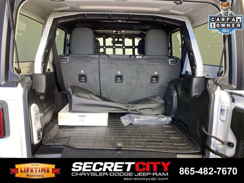 Used 2022 Jeep Wrangler Unlimited Rubicon AWD/4WD image 31