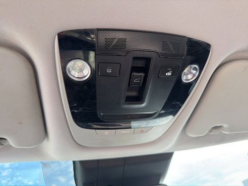 Used 2022 Kia Seltos EX image 28