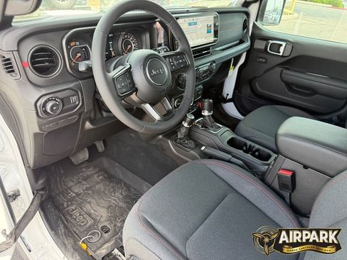 New 2026 Jeep Wrangler Unlimited Rubicon w/ Safety Group AWD/4WD image 11