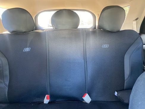 Used 2021 Ford Explorer Base image 27