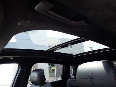 Used 2019 Lincoln Nautilus Black Label AWD/4WD image 24