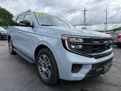 Used 2025 Ford Expedition Active