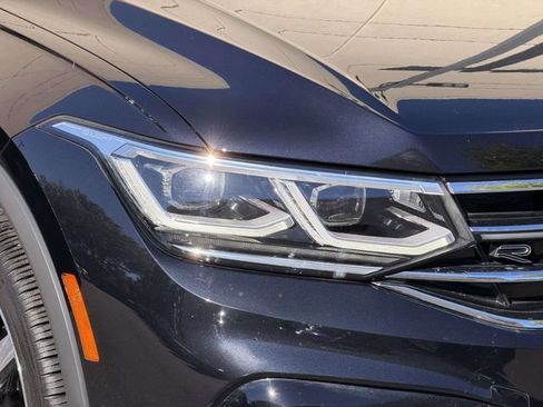 Certified 2023 Volkswagen Tiguan SEL R-Line AWD/4WD image 10