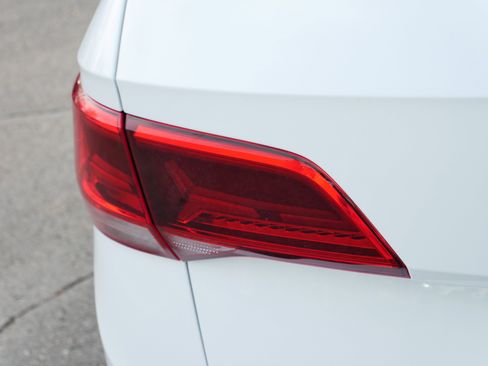 Certified 2023 Volkswagen Taos SE w/ Panoramic Sunroof Package image 17