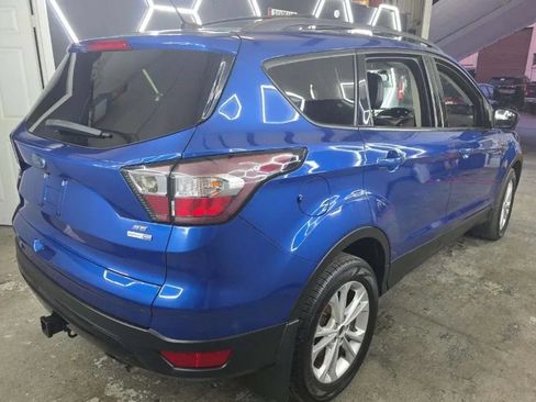 Used 2018 Ford Escape SE w/ SE Sport Appearance Package AWD/4WD image 3
