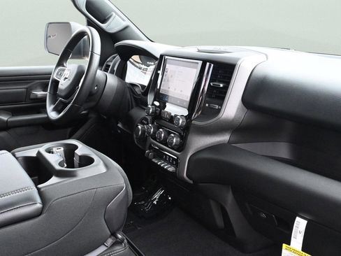 Used 2025 RAM 1500 Tradesman AWD/4WD image 12