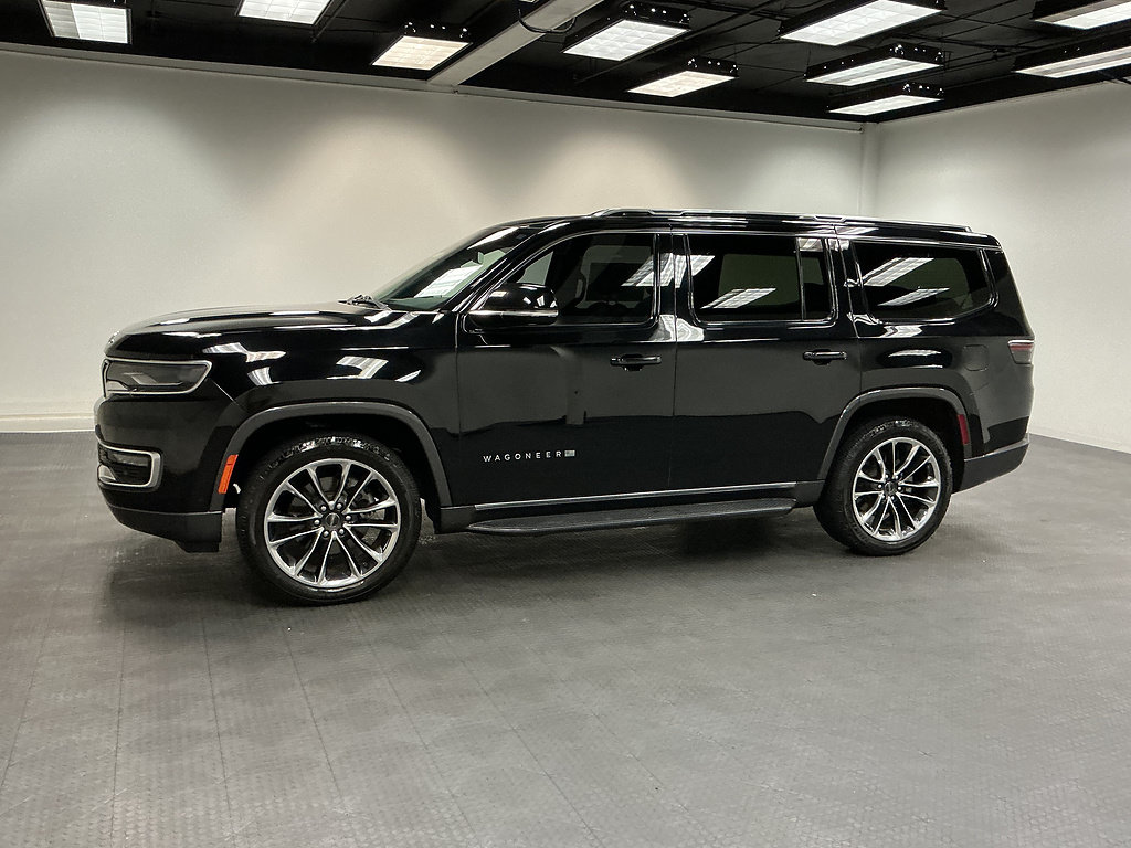 Used 2022 Jeep Wagoneer Series II w/ Premium Group I AWD/4WD image 2