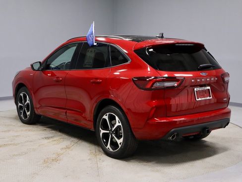 Certified 2023 Ford Escape ST-Line Select w/ Tech Pack #2 image 10