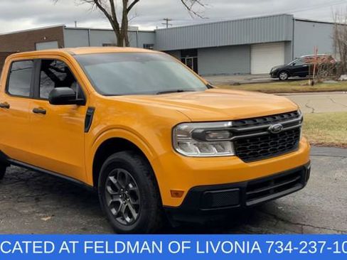 Used 2022 Ford Maverick XLT image 2