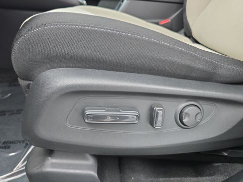 Used 2024 Honda CR-V EX image 28