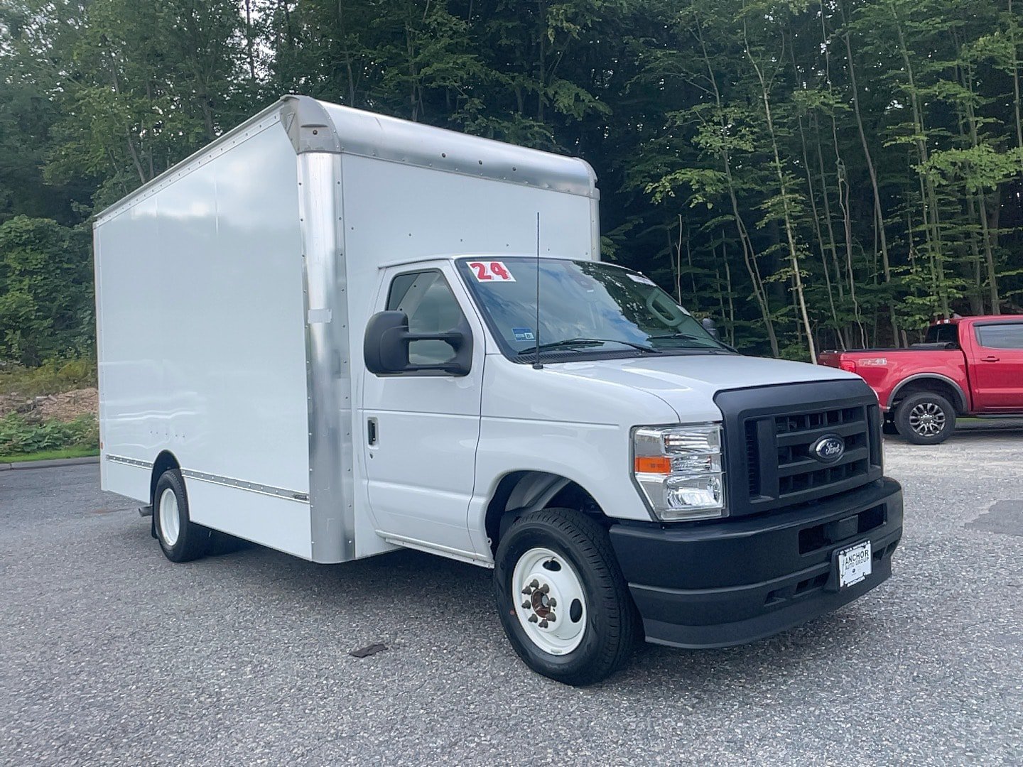 Used 2024 Ford E-450 and Econoline 450 Super Duty w/ Driver's Safety Package RWD image 17