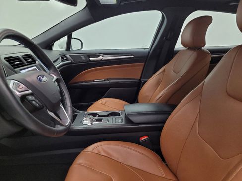 Used 2019 Ford Fusion Energi Titanium image 17