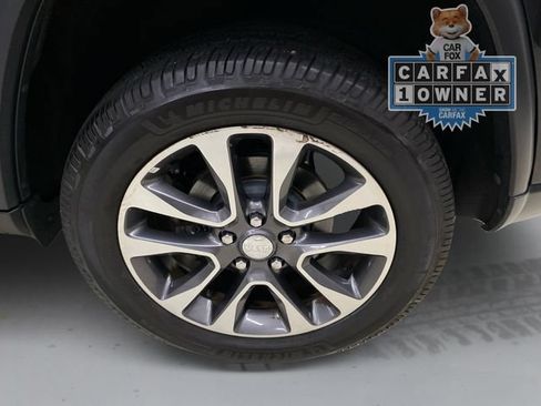 Used 2018 Jeep Grand Cherokee Limited AWD/4WD image 19