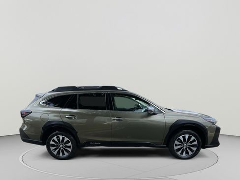 Used 2024 Subaru Outback Touring XT AWD/4WD image 10