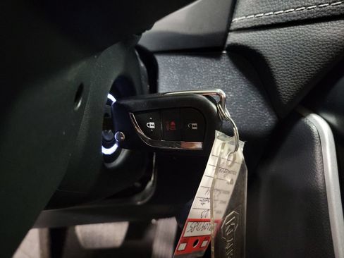 Used 2023 Toyota RAV4 LE AWD/4WD image 16
