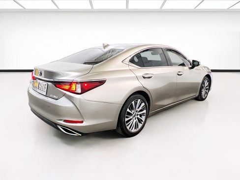 Used 2021 Lexus ES 350 w/ Premium Package image 4