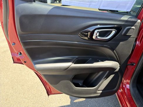 Used 2022 Jeep Compass Limited w/ (RED) Package AWD/4WD image 12