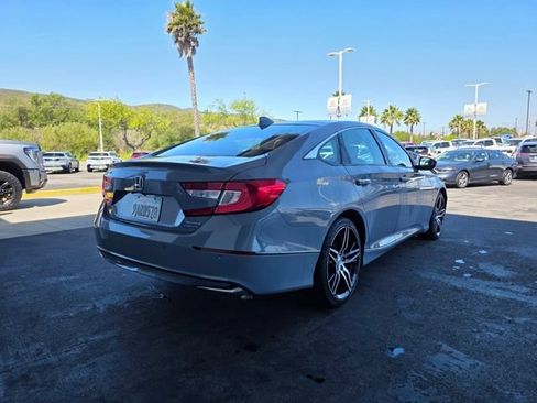 Used 2022 Honda Accord Touring image 10