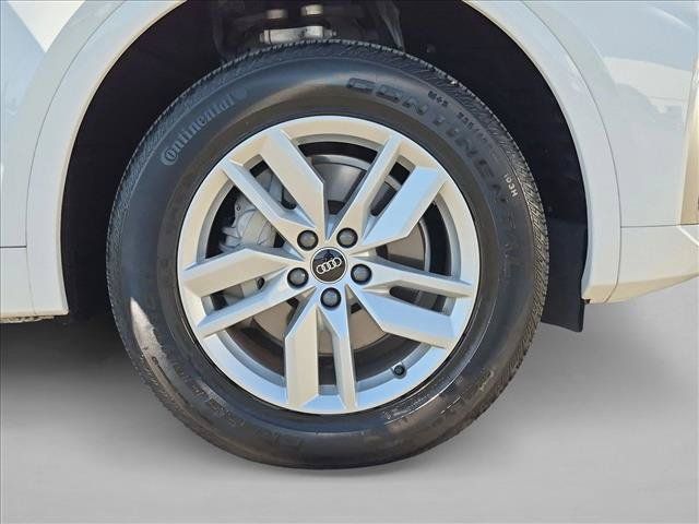 Used 2023 Audi Q5 2.0T Premium AWD/4WD image 24