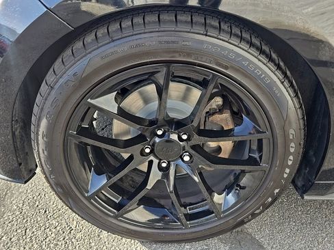 Used 2017 Ford Mustang Premium image 10