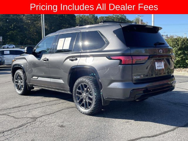 Used 2023 Toyota Sequoia Platinum AWD/4WD image 3