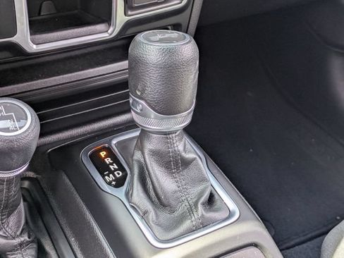 Used 2022 Jeep Wrangler Unlimited Sport AWD/4WD image 23