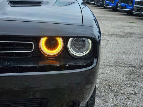 Used 2023 Dodge Challenger SXT RWD image 11